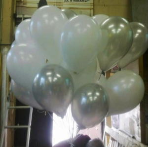 Воздушные шары Белый и Серебро