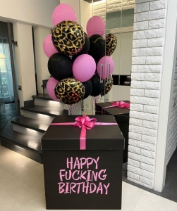 Коробка сюрприз с воздушными шарами Happy Fucking Birthday