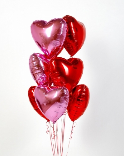 Композиция из воздушных шаров с гелием 7 сердец