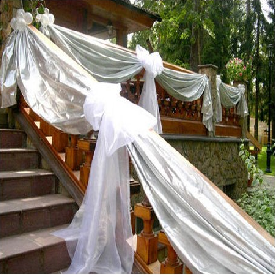 Драпировка тканями особняка на свадьбу